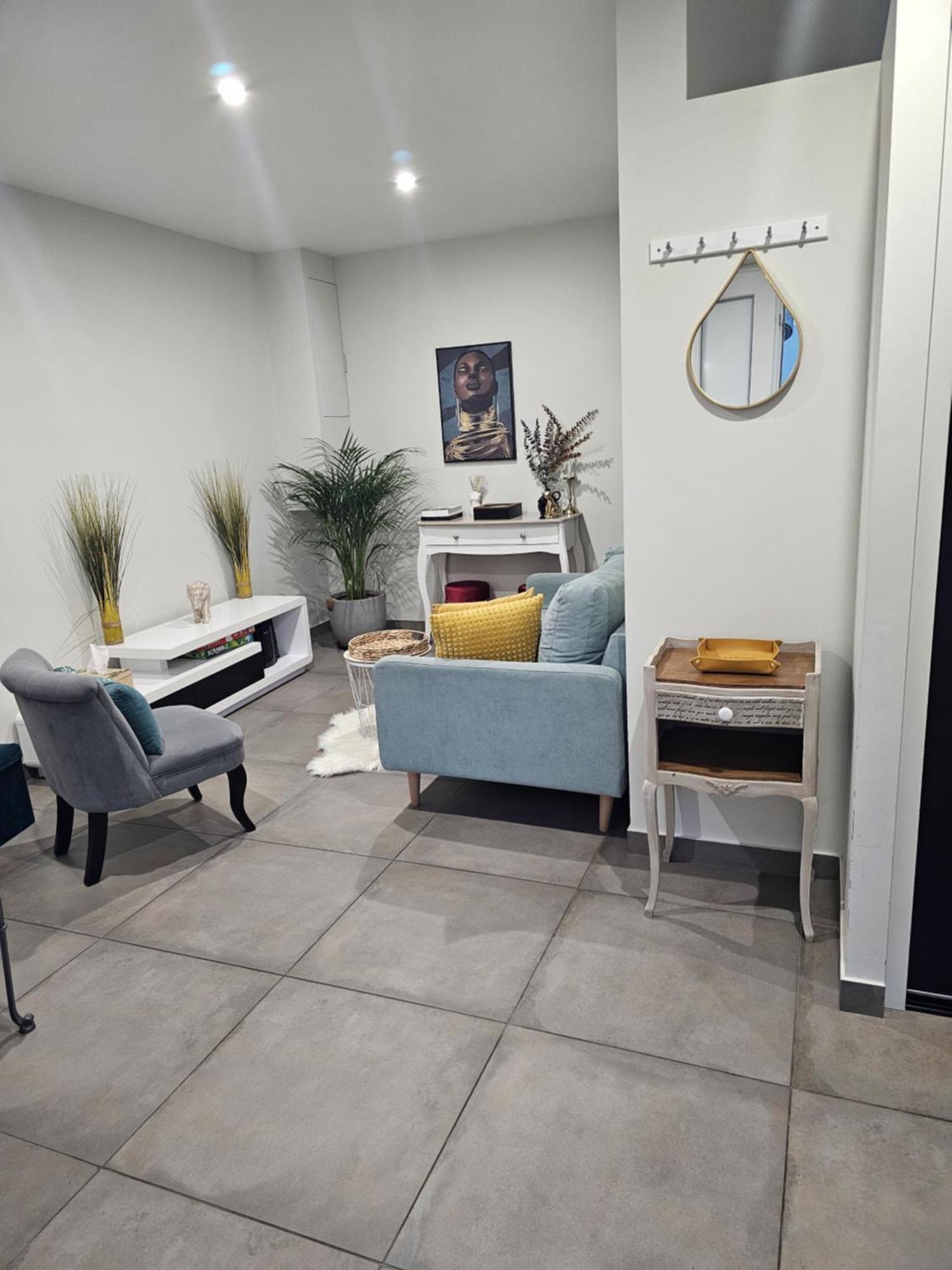 Studio Meuble - Comme A La Maison Belfort Exterior foto